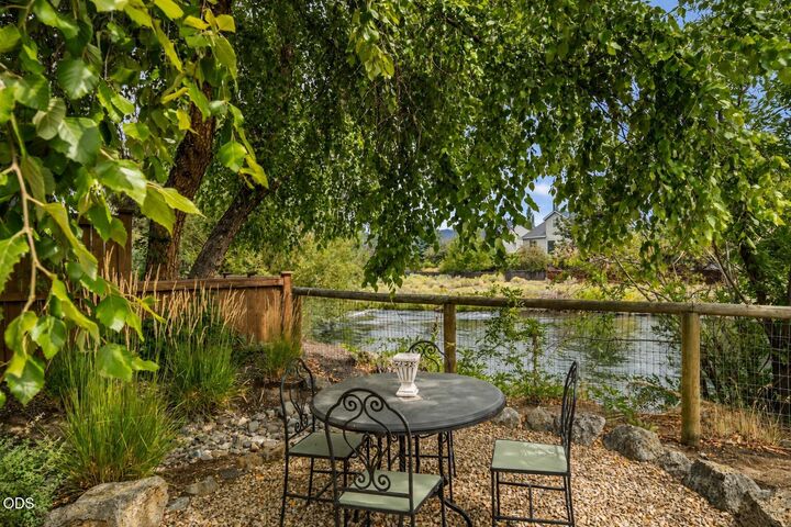 Property Photo:  63152 Watercress Way  OR 97701 