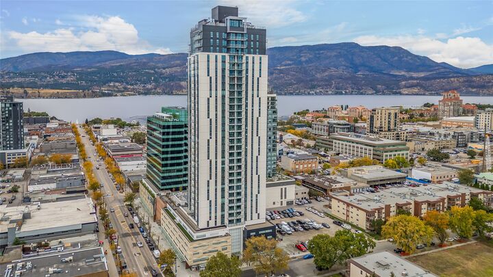 Property Photo:  1488 Bertram Street 3301  BC V1Y 6P2 