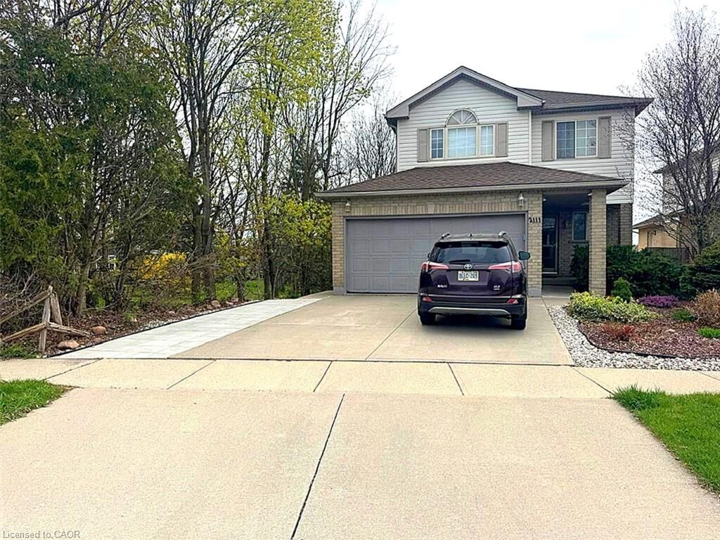 Property Photo:  2111 Countrystone Place Lower  ON N2N 3L7 