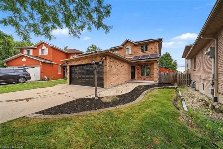 Property Photo:  11 Sedona Court  ON L9B 2R1 