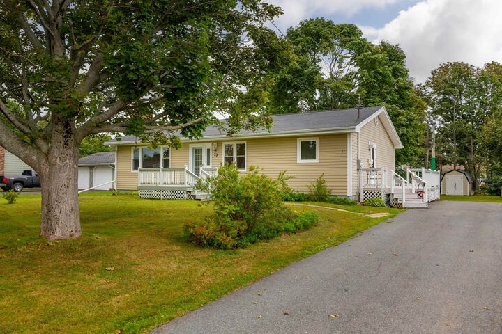 17 Bolger Drive — photo 1