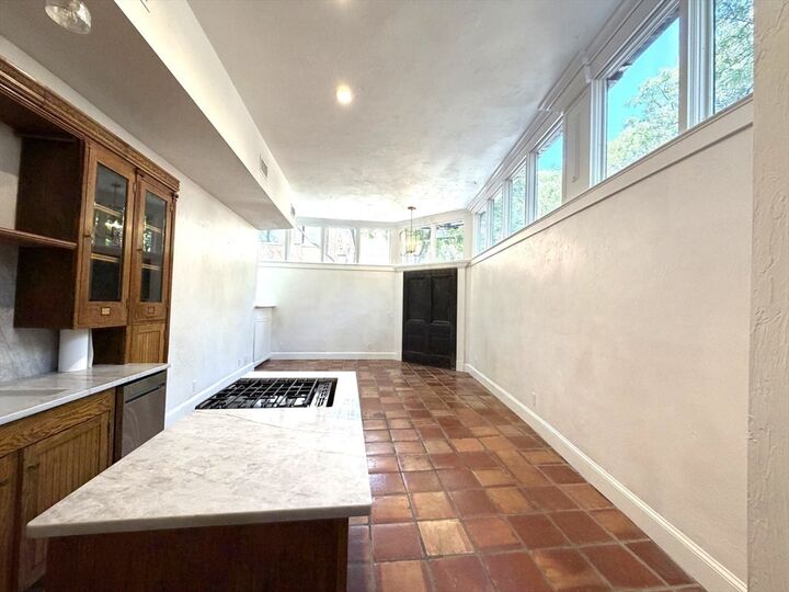 Property Photo: 31 Melrose St 28 MA 02116