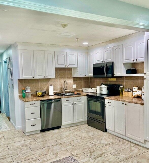 Property Photo: 23 Spence Spencer Rd 26F MA 01719
