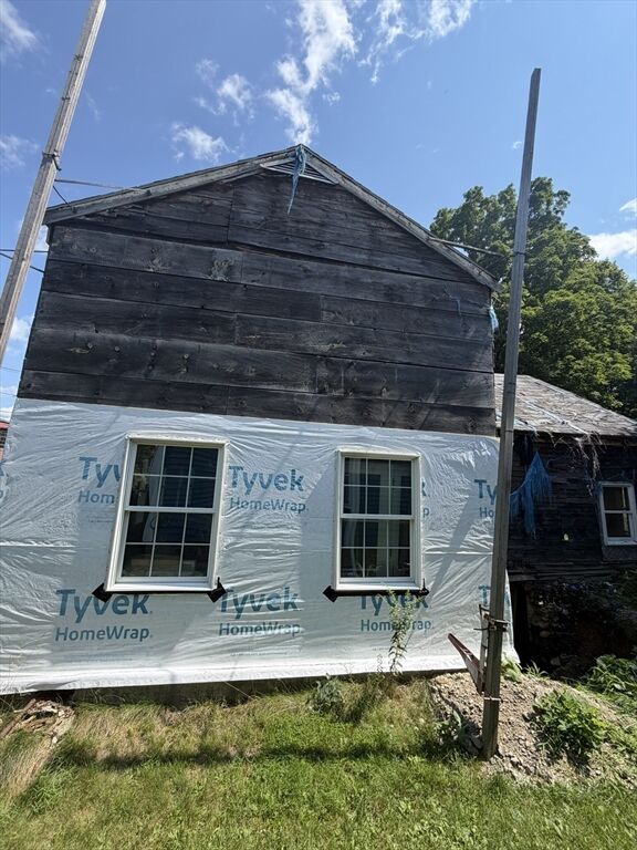 Property Photo: 20 Leominster Rd MA 01464