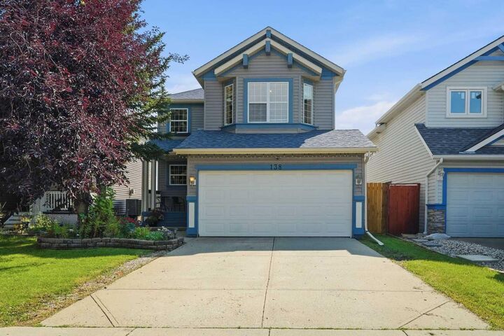 138 Somerglen Common SW — photo 1