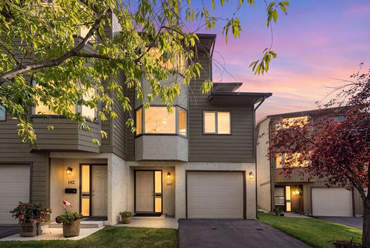 Property Photo: 140 Glamis Terrace SW AB T3E 6V3