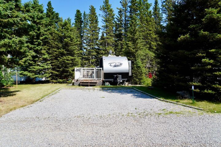Property Photo: 28 Timber Lane AB T0M 1X0
