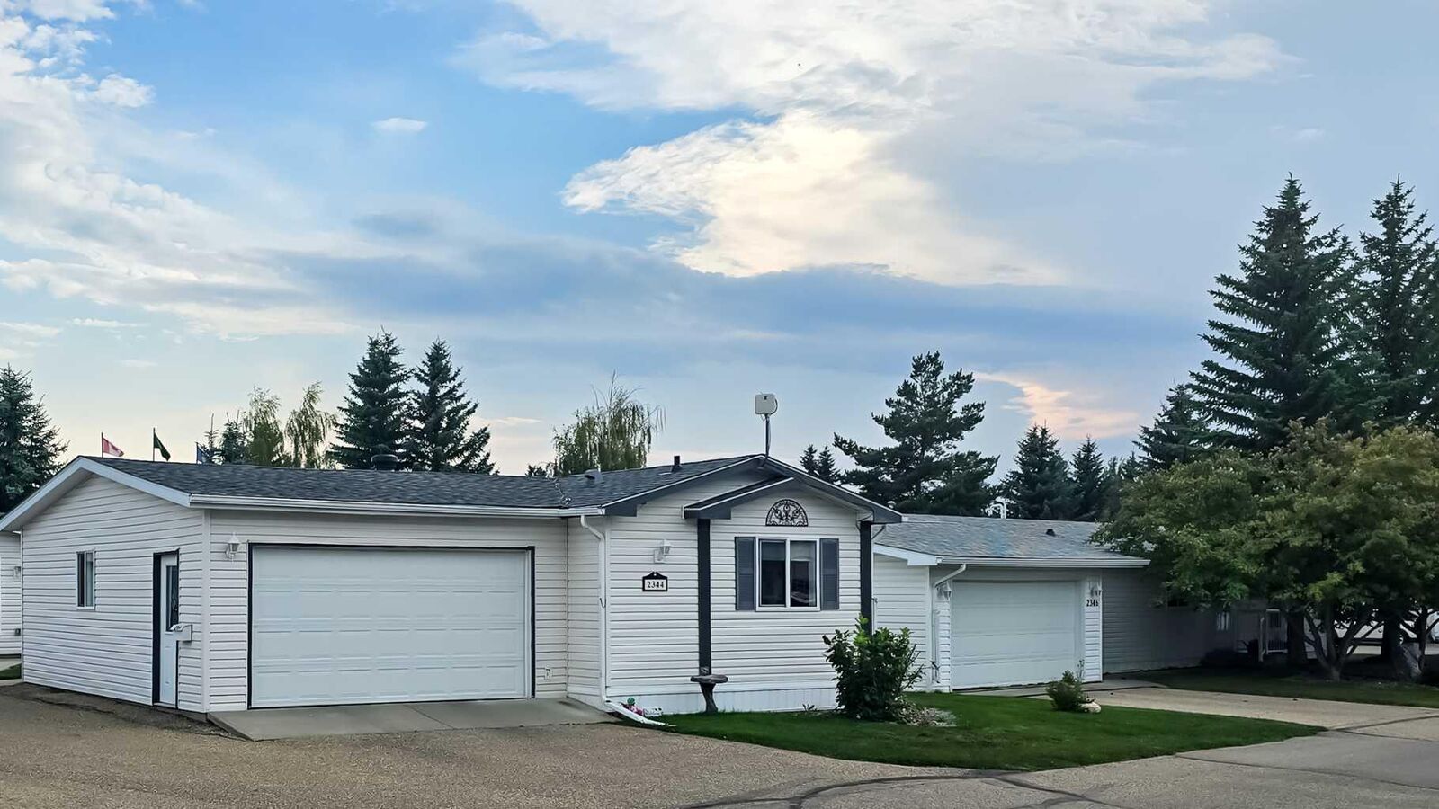 Property Photo: 2344 Danielle Drive AB T4R 2Z8