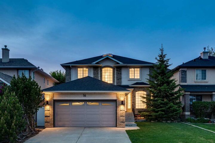 16 Simcrest Point SW — photo 1