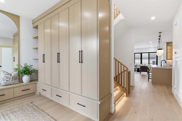 Property Photo: 218 19 Avenue NW AB T2M 0Y2
