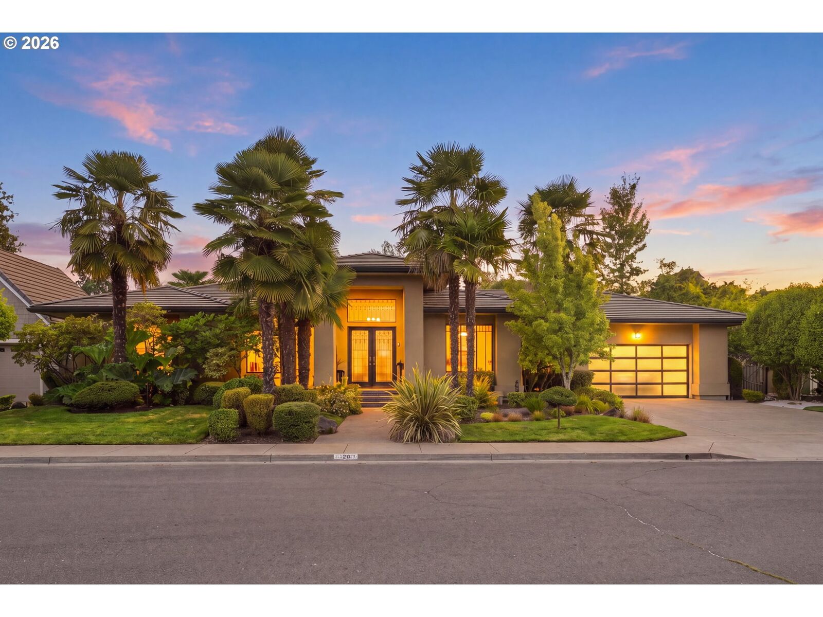 Property Photo: 3222 Riverplace Dr OR 97401