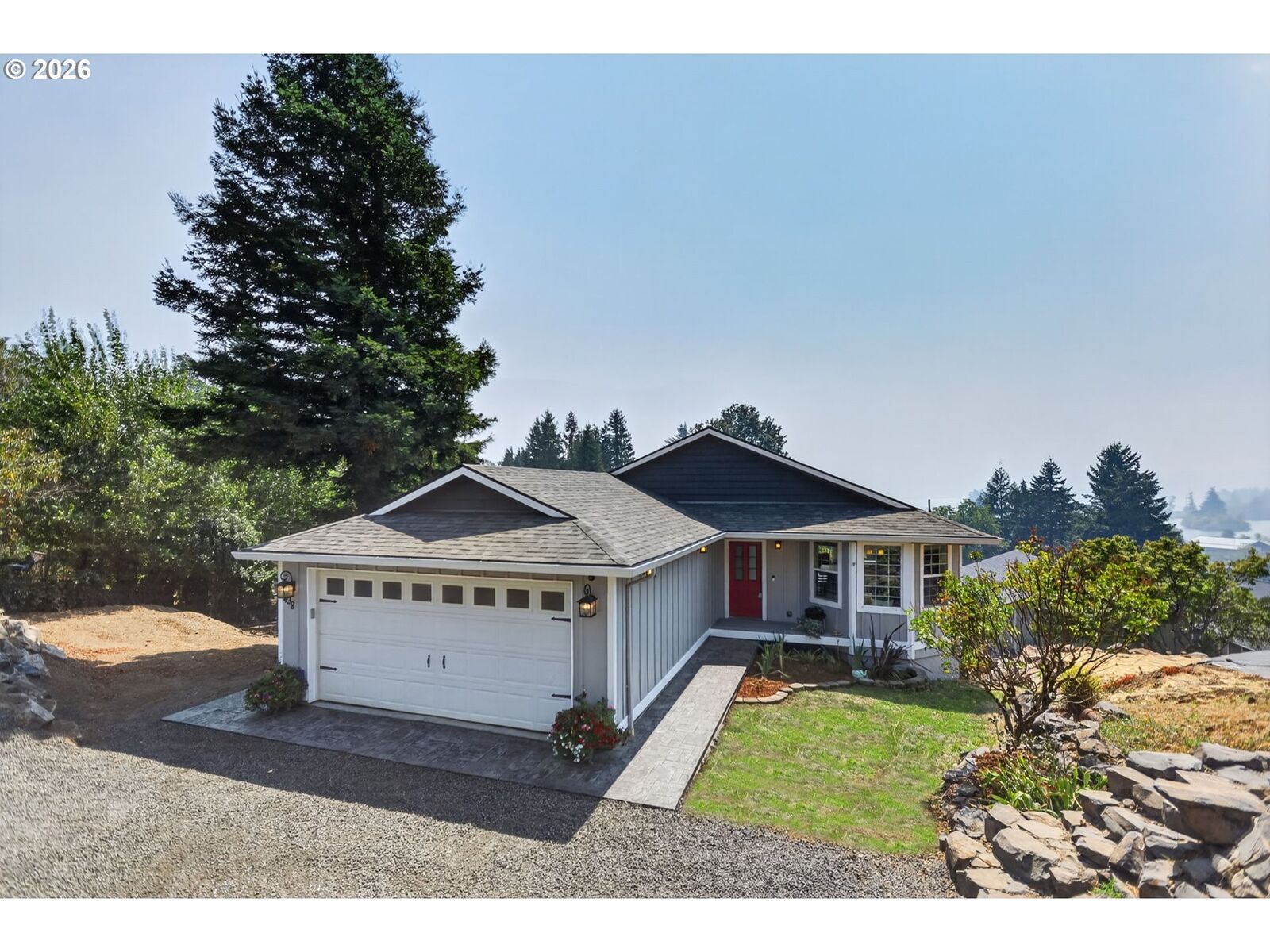 Property Photo:  438 NW Roselawn St  WA 98648 