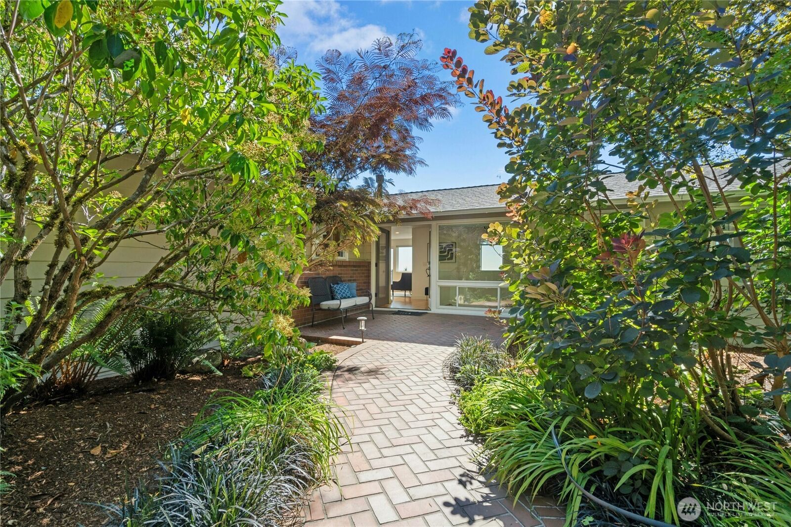 Property Photo:  12213  206th Place SE  WA 98027 