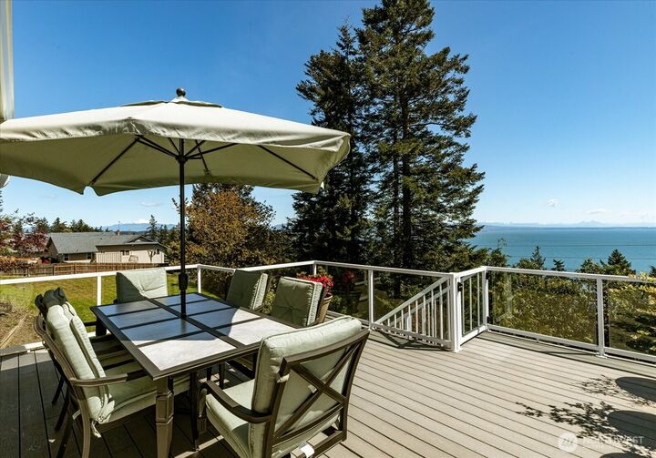 Property Photo: 4444 Norris Lane WA 98277