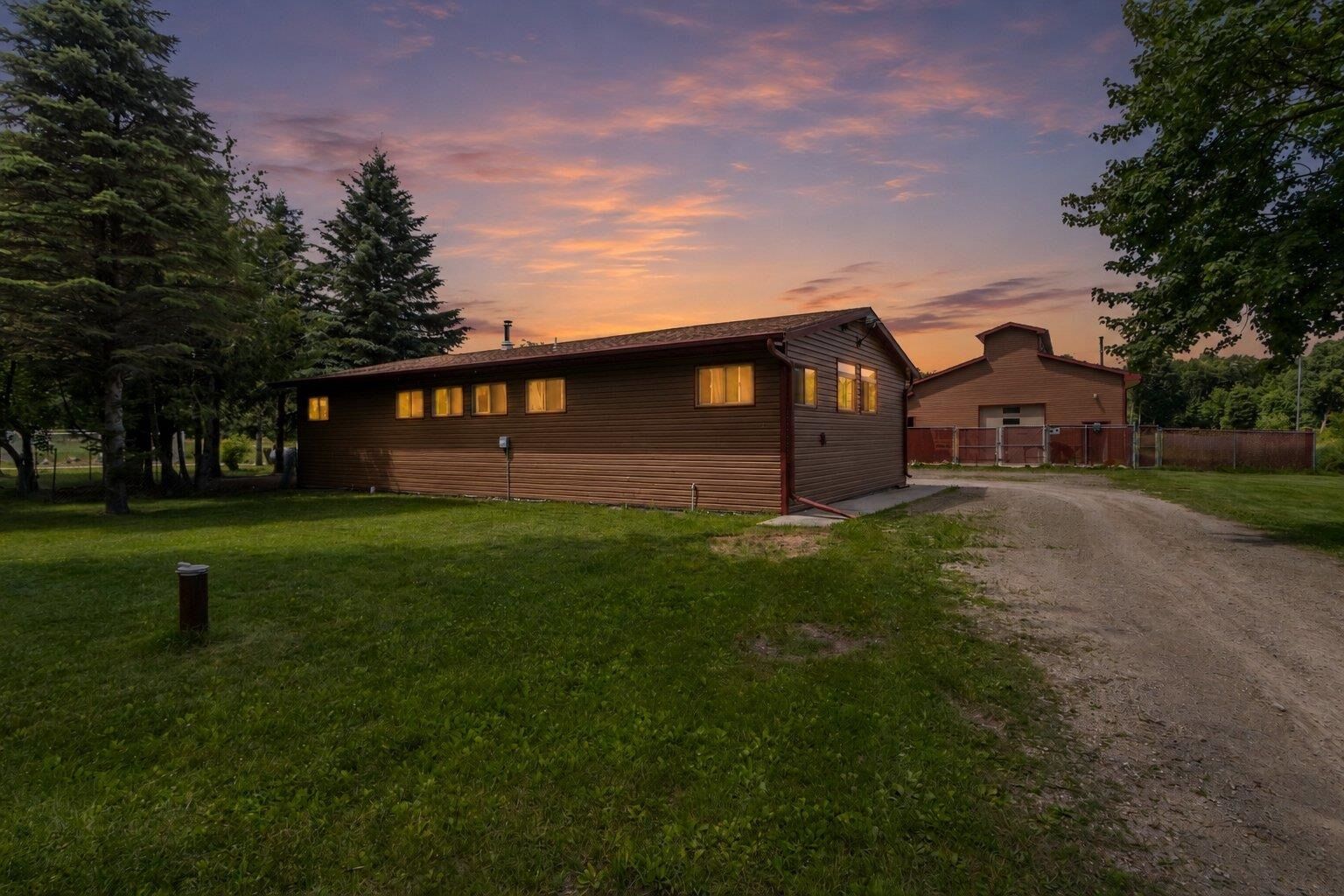 Property Photo:  7980 County Road E  WI 54154 