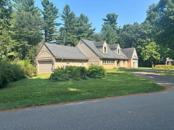 Property Photo: 346 Heather Road WI 54701