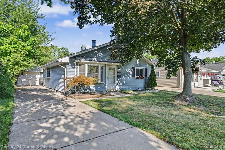 Property Photo:  7908 Clippert Street  MI 48180 