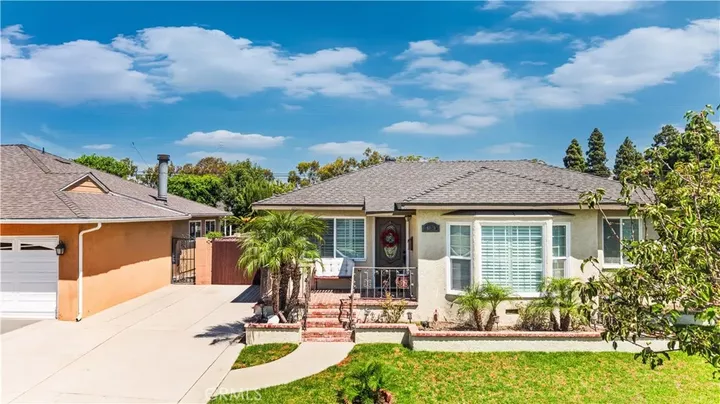 Property Photo:  6023 Deerford  CA 90713 