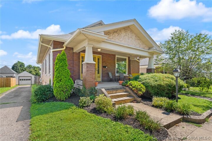 Property Photo:  816 Cedar Bough Place  IN 47150 