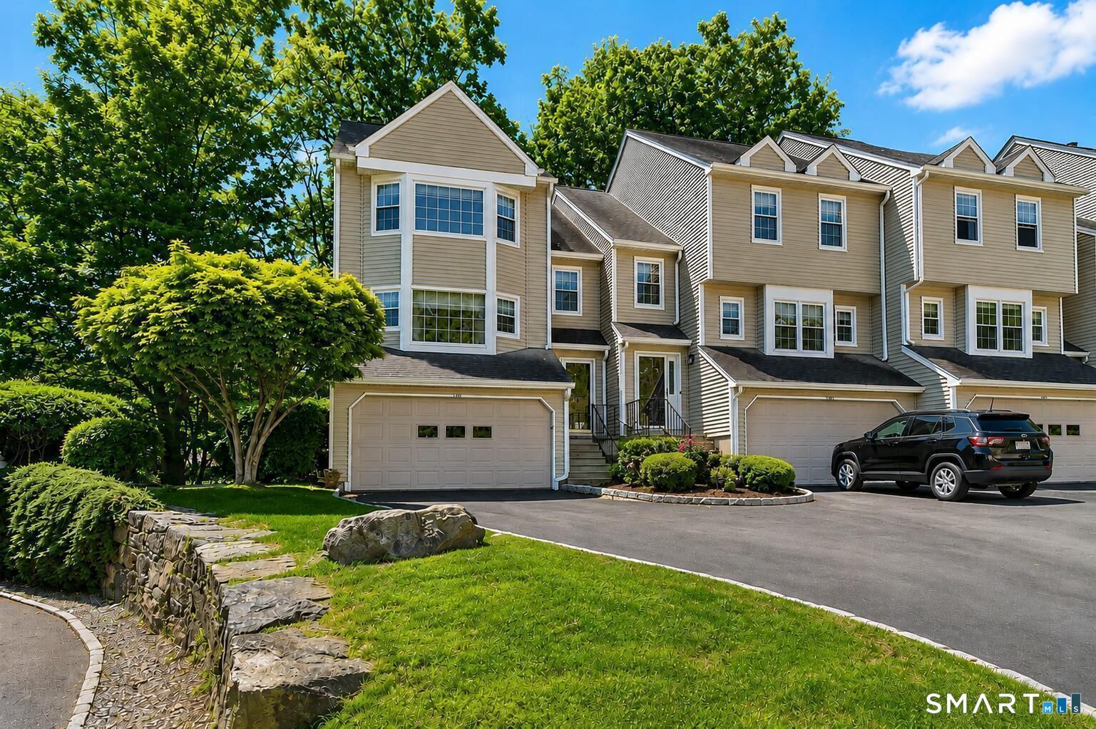 Property Photo: 176 Governor Trumbull Way 176 CT 06611