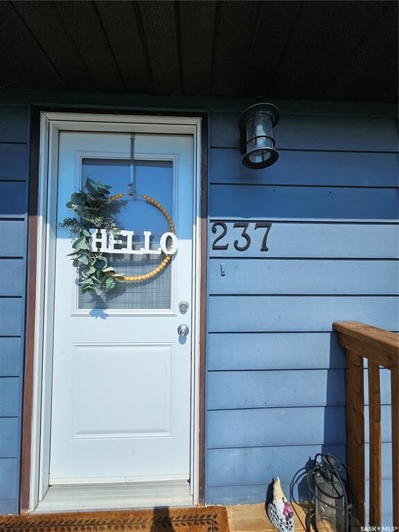 Property Photo: 237 6th Avenue E SK S0K 5L0