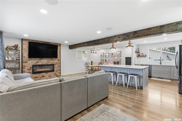 Property Photo:  1813 Cameron Avenue  SK S7H 3N2 