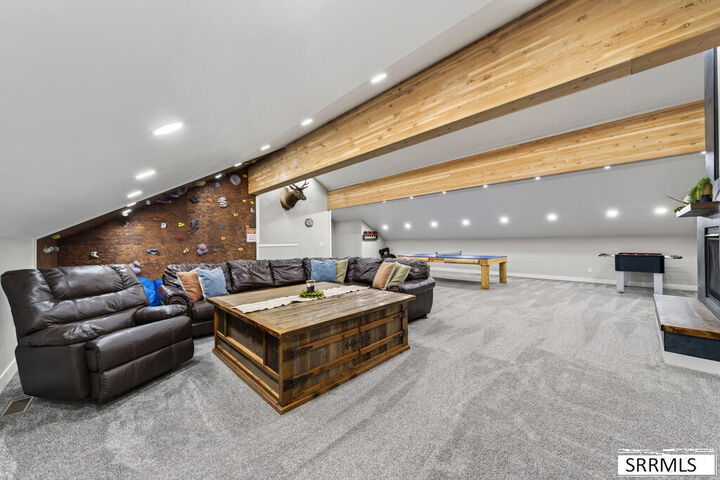 Property Photo:  2860 NE Sagehen Dr  ID 83429 