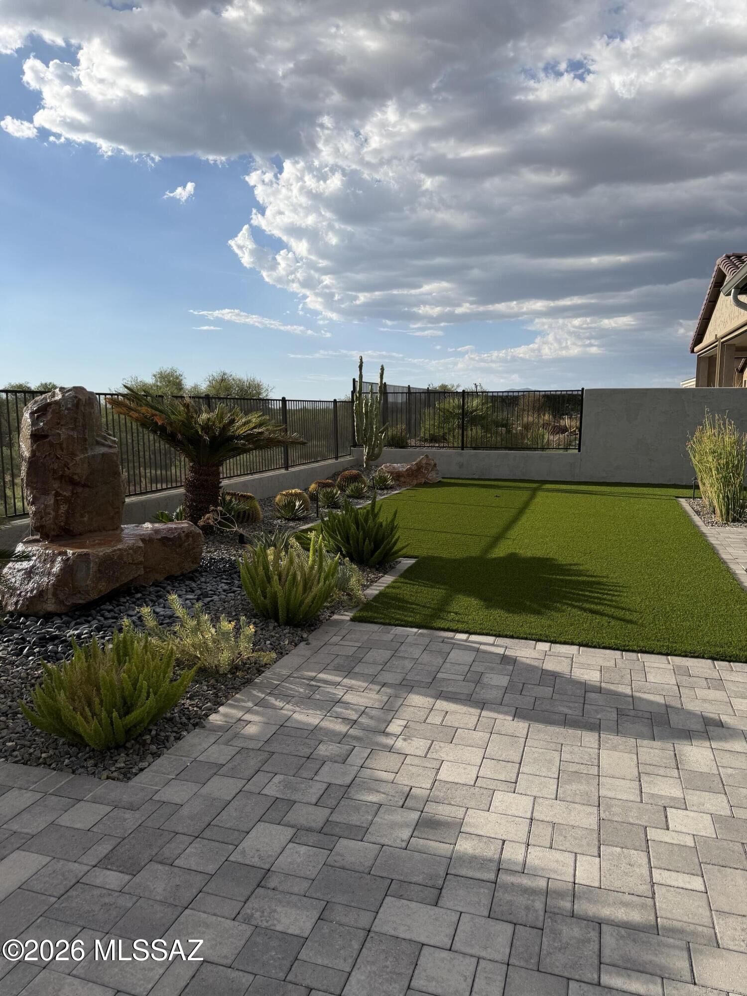 Property Photo: 30462 S Blue Granite Lane AZ 85623