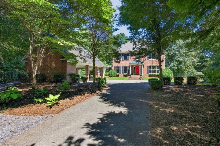 Property Photo: 6035 Kempsford Court NC 27284
