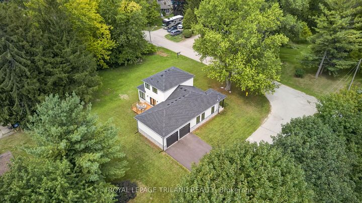 Property Photo:  4397 Mill Crescent  ON N0M 1A0 