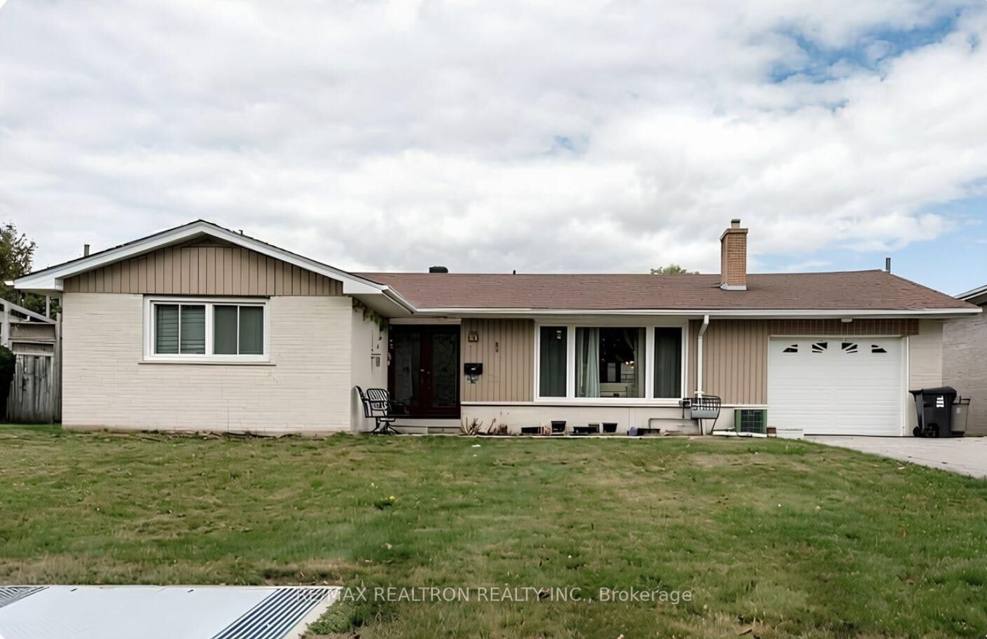 Property Photo: 40 Toynbee Trail ON M1E 1E9