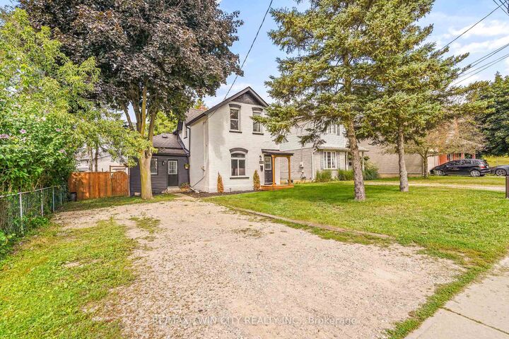 Property Photo:  150 Stanley Street  ON N3S 6N3 