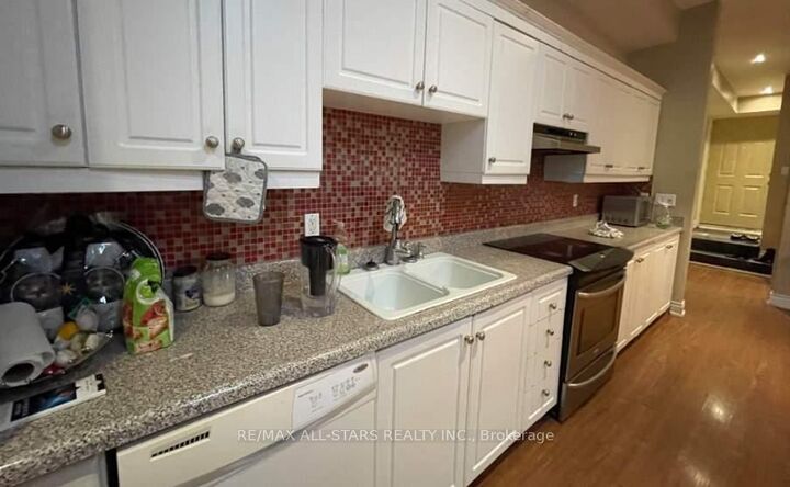 Property Photo: 243 Lippincott Street ON M5S 2P4