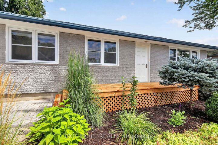 Property Photo:  44 Colonel Murray Street  ON K0A 2Z0 