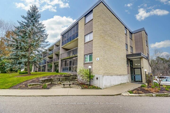 Property Photo:  6 Shettleston Drive 302  ON N3H 5E7 