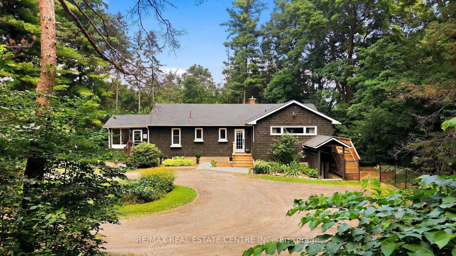 Property Photo: 1282 Governors Road ON L9H 5E3