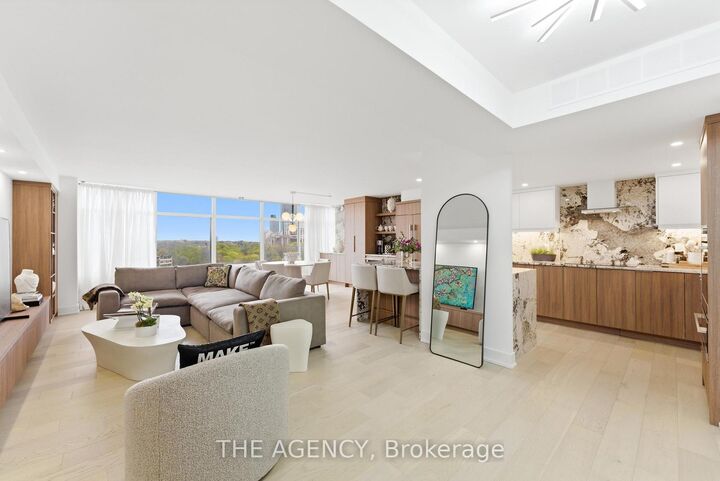 Property Photo: 900 Yonge Street 902 ON M4W 3P5
