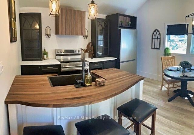 Property Photo:  283 Margaret Street  ON N4L 1B5 