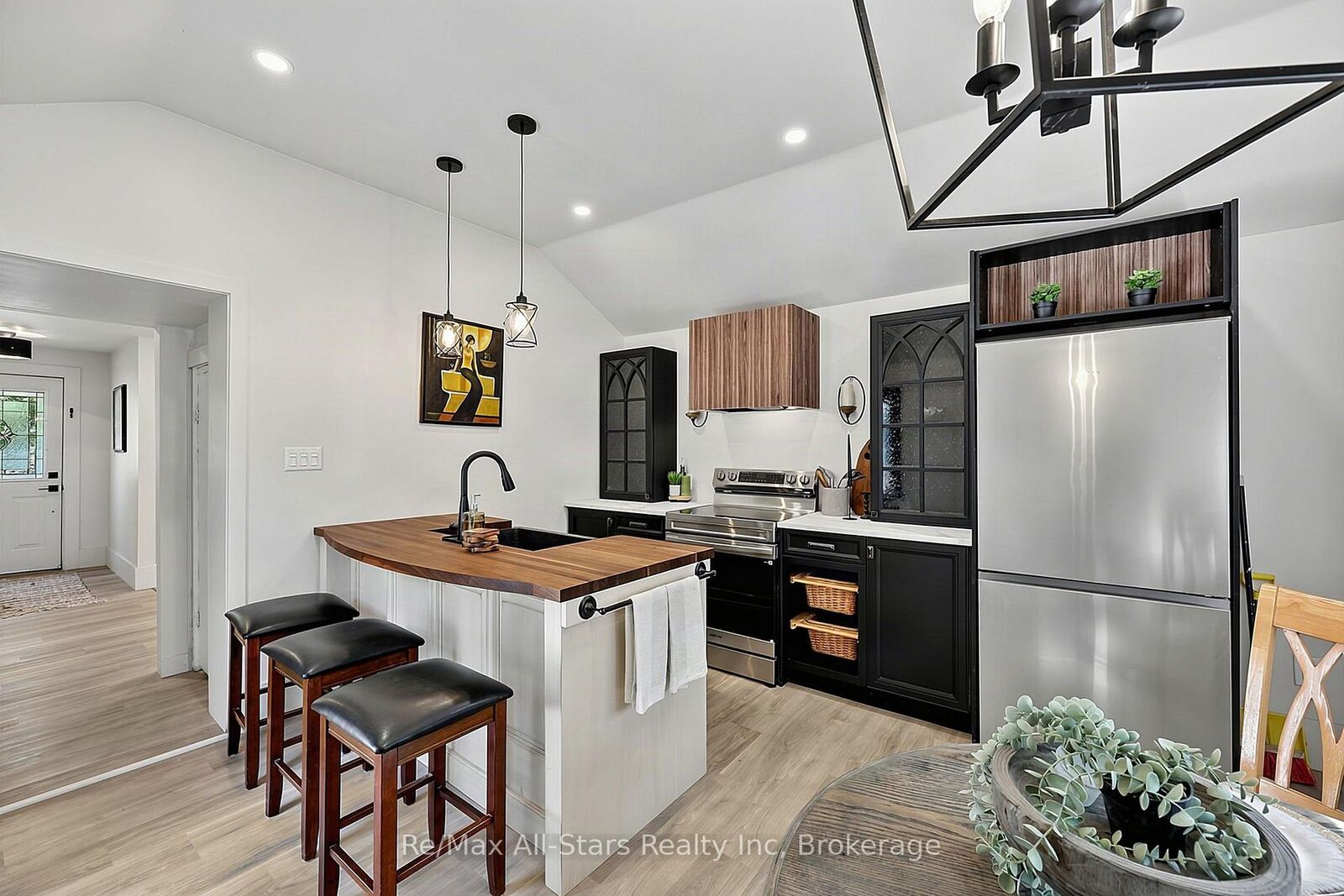 Property Photo: 283 Margaret Street ON N4L 1B5