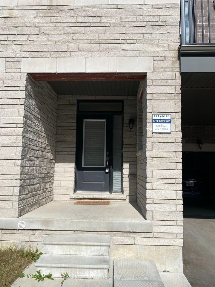 Property Photo: 11 Griffith Street ON L4G 7B6