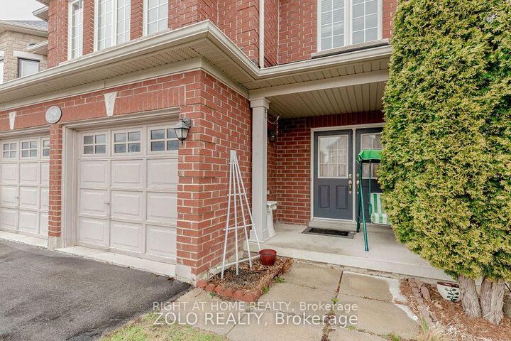 Property Photo: 30 Tatra Crescent ON L6Y 0K6