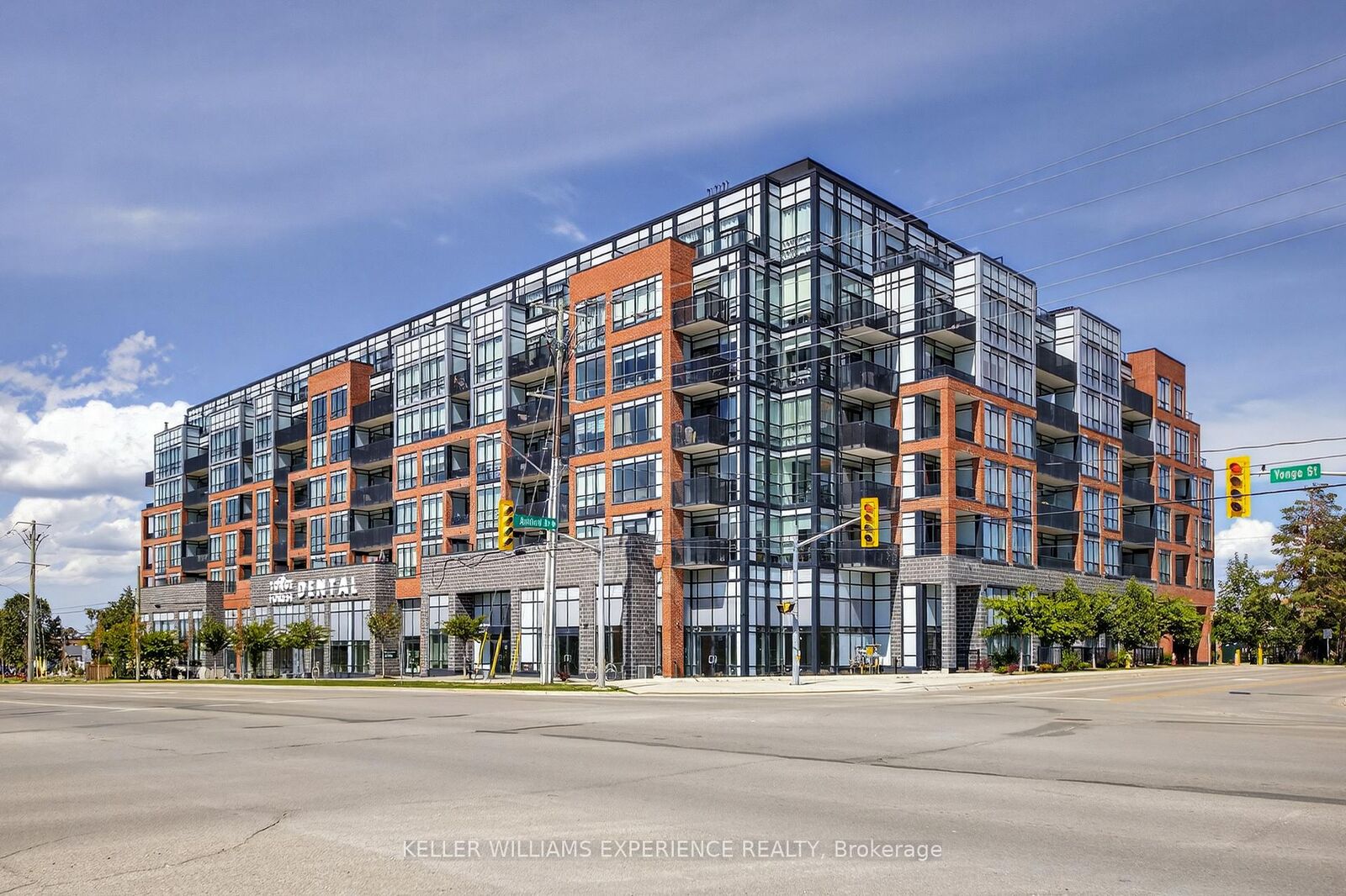 Property Photo: 681 Yonge Street 328 ON L4N 4E8