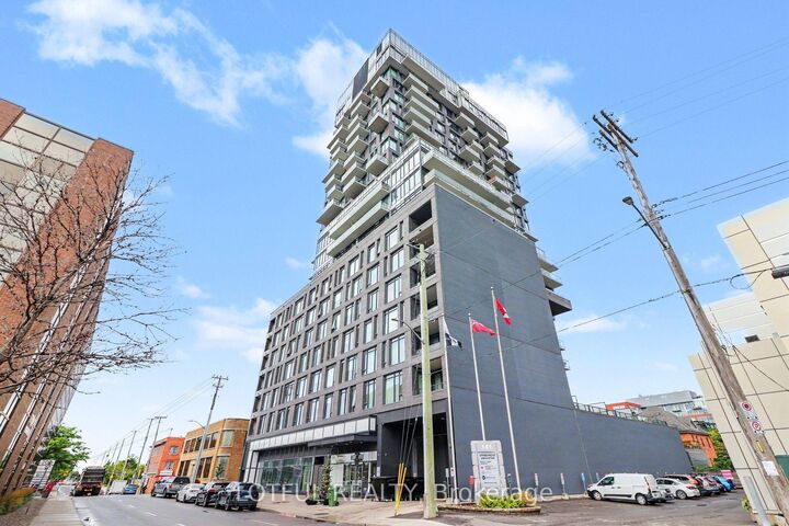 Property Photo: 203 Catherine Street 1309 ON K2P 1J5