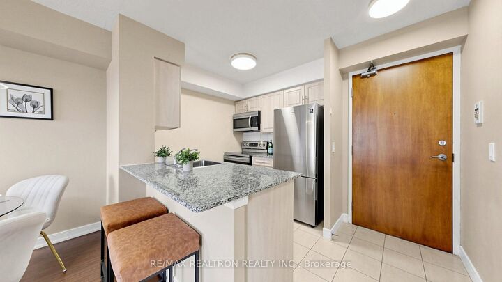 Property Photo: 31 Bales Avenue 1708 ON M2N 7L6