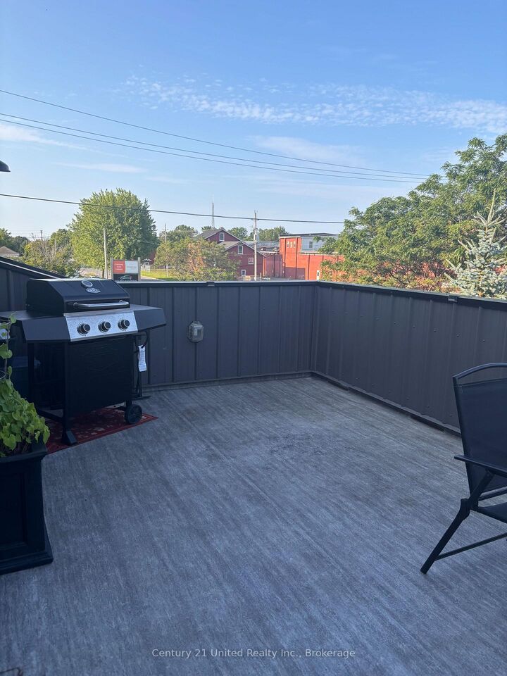 Property Photo:  628 Ontario Street  ON K9A 3C4 