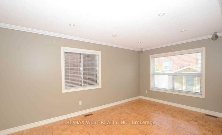 Property Photo:  49 Bestview Crescent  ON L6A 3S8 