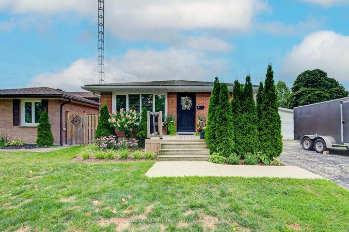 Property Photo:  2 Allanton Boulevard  ON N3R 3B9 