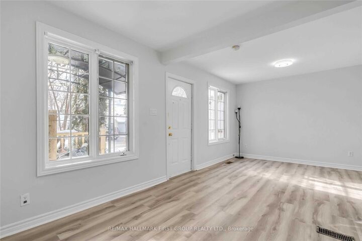 Property Photo:  52 Malta Street  ON M1N 2L4 