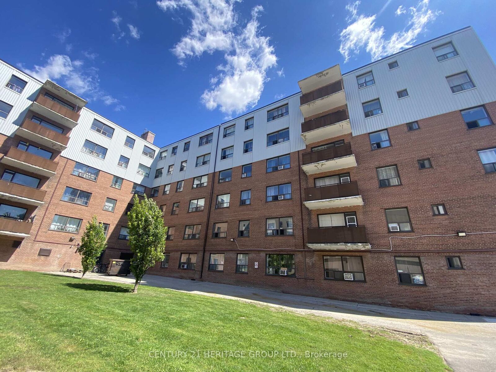 Property Photo:  3111 Eglinton Avenue E 509  ON M1J 2G4 