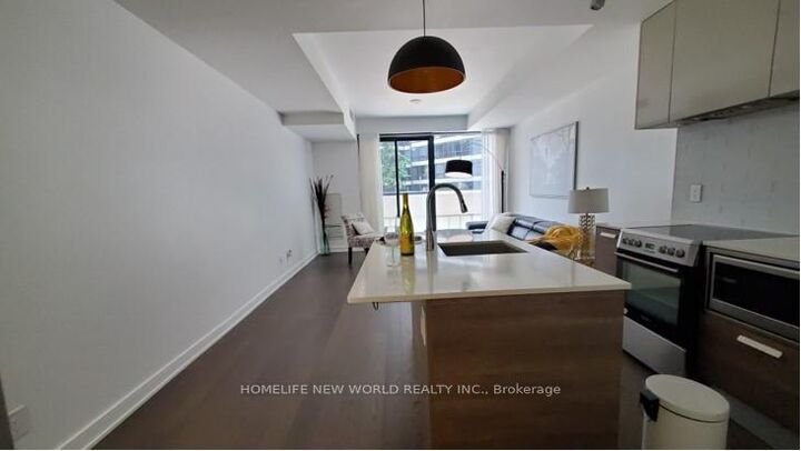 Property Photo:  1001 Bay Street 302  ON M5S 3A6 
